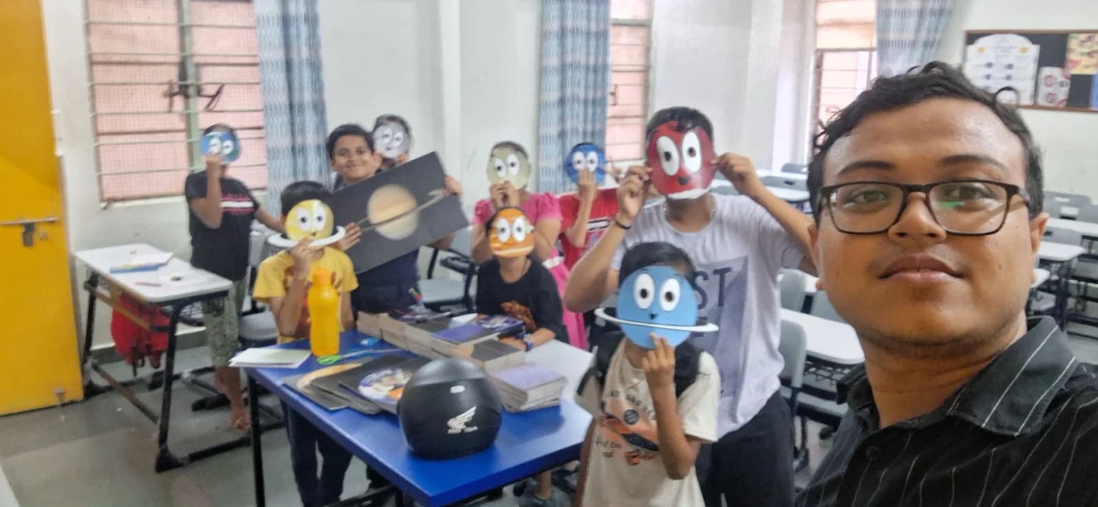 Tanmaye’s Amazing Space Club (TASC) in schools gallery 2